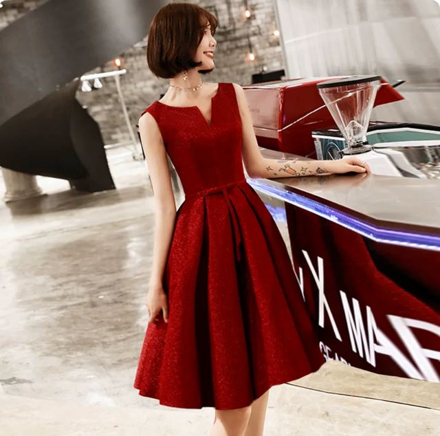 YUEGEE YG-13 wine red A-line, lace overlay, knee-length