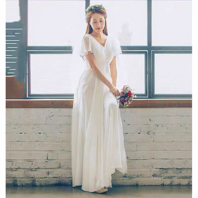 YUEGEE YG-77.0 white chiffon V-neck, flutter sleeve, flowing maxi